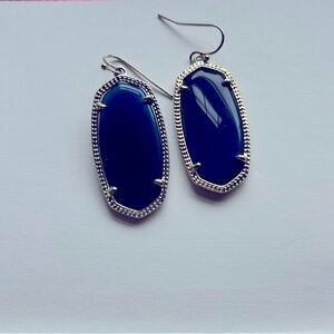 Kendra Scott Elle earring. Blue with silver